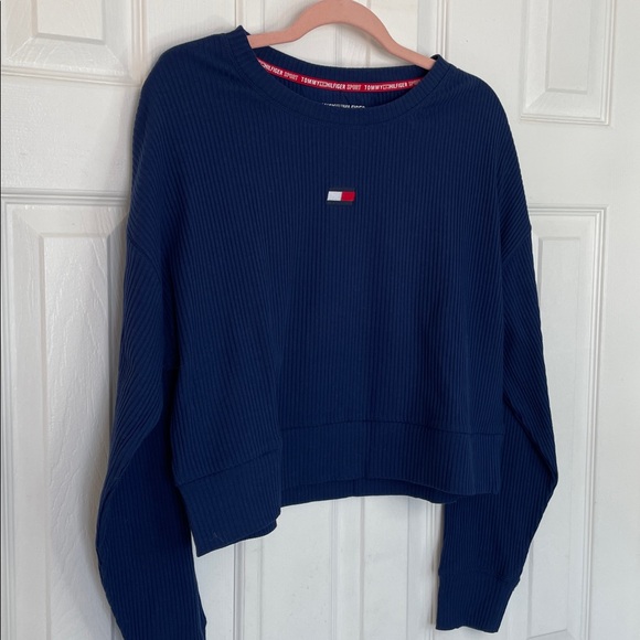 TOMMY HILFIGER SPORT BLUE CREWNECK RIBBED LONG SLEEVE CROP CENTRAL LOGO TOP SZ M - Picture 3 of 8